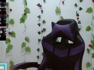 liaaroberts live cam profile