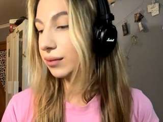 Live webcam model ludivinaobrein on Soda Cams