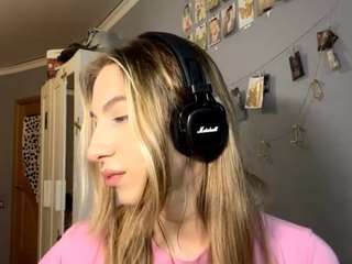 Live webcam model ludivinaobrein on Soda Cams