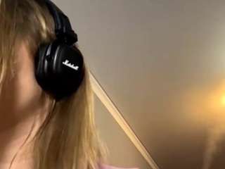 Live webcam model ludivinaobrein on Soda Cams