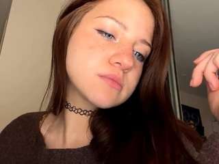 Live webcam model lunahall on Soda Cams