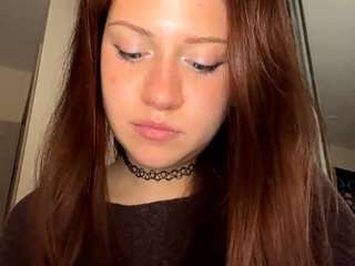 Live webcam model lunahall on Soda Cams