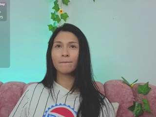 Live webcam model madisoncortes on Soda Cams