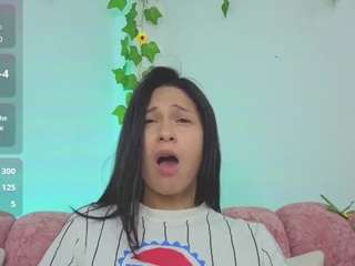 Live webcam model madisoncortes on Soda Cams