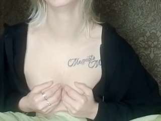 Live webcam model mariamanderson on Soda Cams