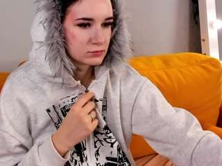 Live webcam model ronnie-rav on Soda Cams