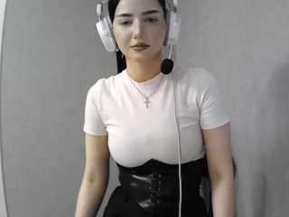 Live webcam model yeevanwagenen on Soda Cams