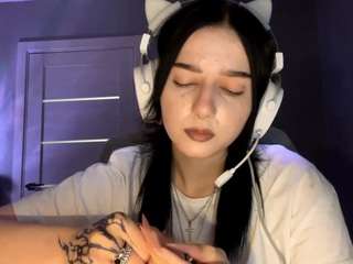 yeevanwagenen Live Webcam on CamSoda