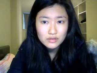 Live webcam model asianannie123 on Soda Cams