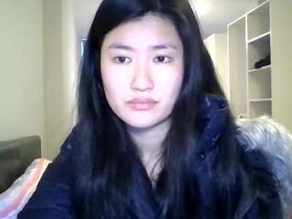 Live webcam model asianannie123 on Soda Cams