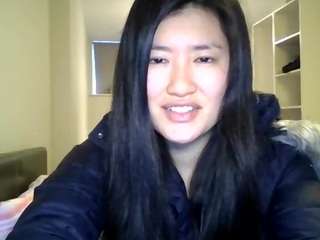 Live webcam model asianannie123 on Soda Cams