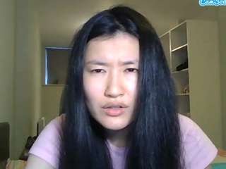 Live webcam model asianannie123 on Soda Cams