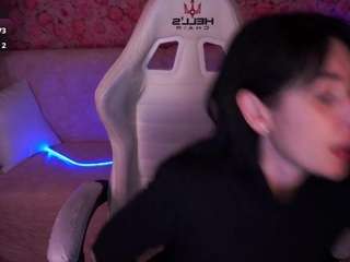 carolinaafoxyyy's CamSoda show and profile