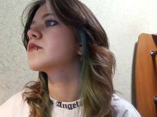 Live webcam model charlenahinaman on Soda Cams