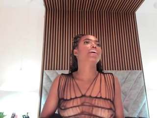 kenia-storm's CamSoda show and profile