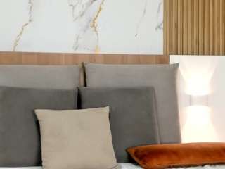 Live webcam model scarletheex on Soda Cams