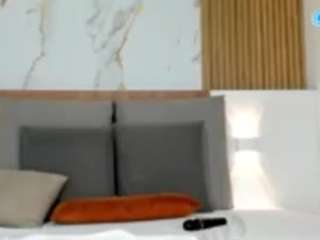 scarletheex's CamSoda show and profile