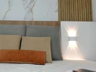 scarletheex's CamSoda show and profile