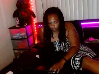 JuicyJasmin