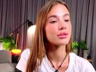 AshlyCzernik live webcam show