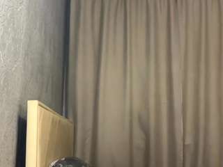 Live webcam model easteralt on Soda Cams