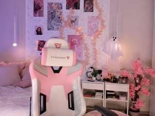 elara-vee Live Webcam on CamSoda