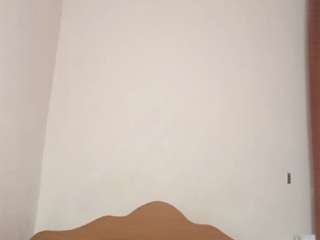 Live webcam model katerinebindas on Soda Cams