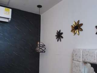 kissme-luna Live Webcam on CamSoda