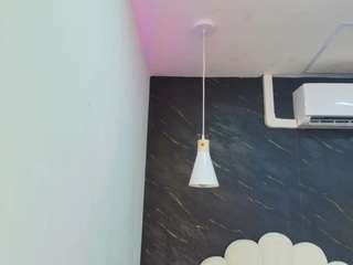 kissme-luna live webcam show