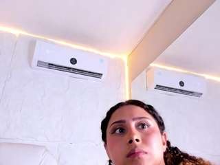 le modèle marelynsummer est en webcam porno dans un show sur le site camsoda, il possède les tags suivants: ahegao,public,ass,natural,nature,no drinking,no smoking,orgasm,sex toys,lingerie,sexy,skinny,spank,teen 18,toys,twerk,young adult,lovense,lush,handjob
