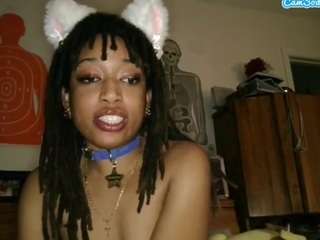 Live webcam model milkmarie123 on Soda Cams