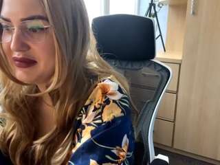 Live webcam model pearlenebrizeno on Soda Cams