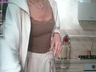 leajohnson webcam model