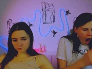 lole-ti Live Webcam on CamSoda