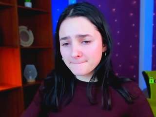 lole-ti Live Webcam on CamSoda