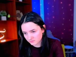 lole-ti Live Webcam on CamSoda