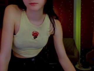 lole-ti Live Webcam on CamSoda