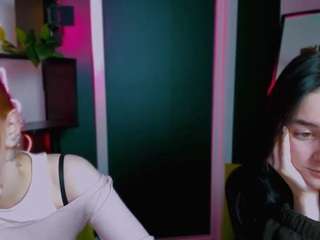 lole-ti Live Webcam on CamSoda