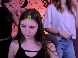 Acest model este live acum. naya-may