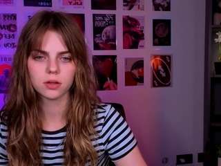 naya-may live webcam show