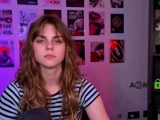 naya-may live webcam show