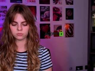 naya-may live webcam show