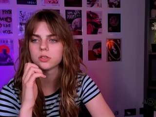 naya-may live webcam show