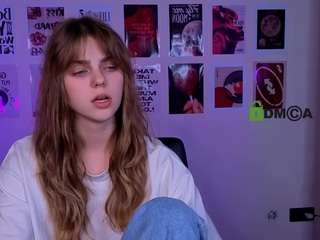 naya-may live webcam show