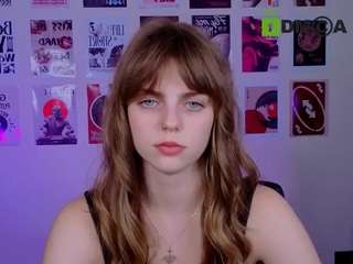 naya-may Live Webcam on CamSoda