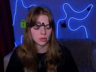 naya-may live cam preview
