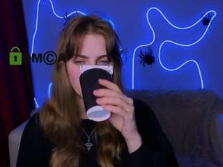 naya-may live cam preview