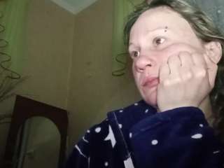 normahall's CamSoda show and profile