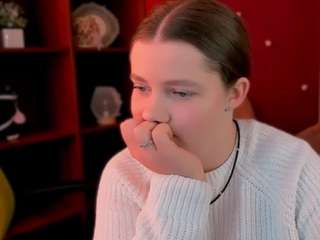 veri-ni Live Webcam on CamSoda