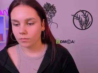 veri-ni Live Webcam on CamSoda